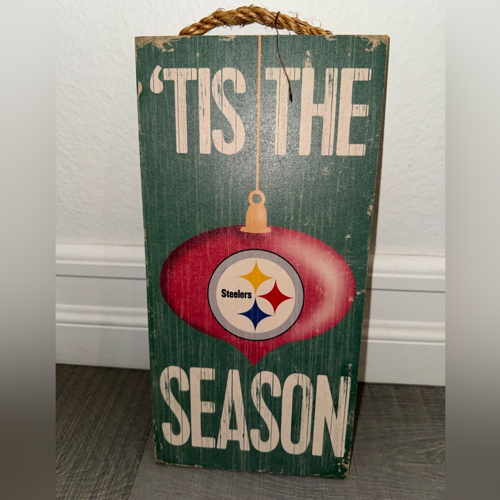 FOCO Pittsburgh Steeler Tis The Season Wooden Sign